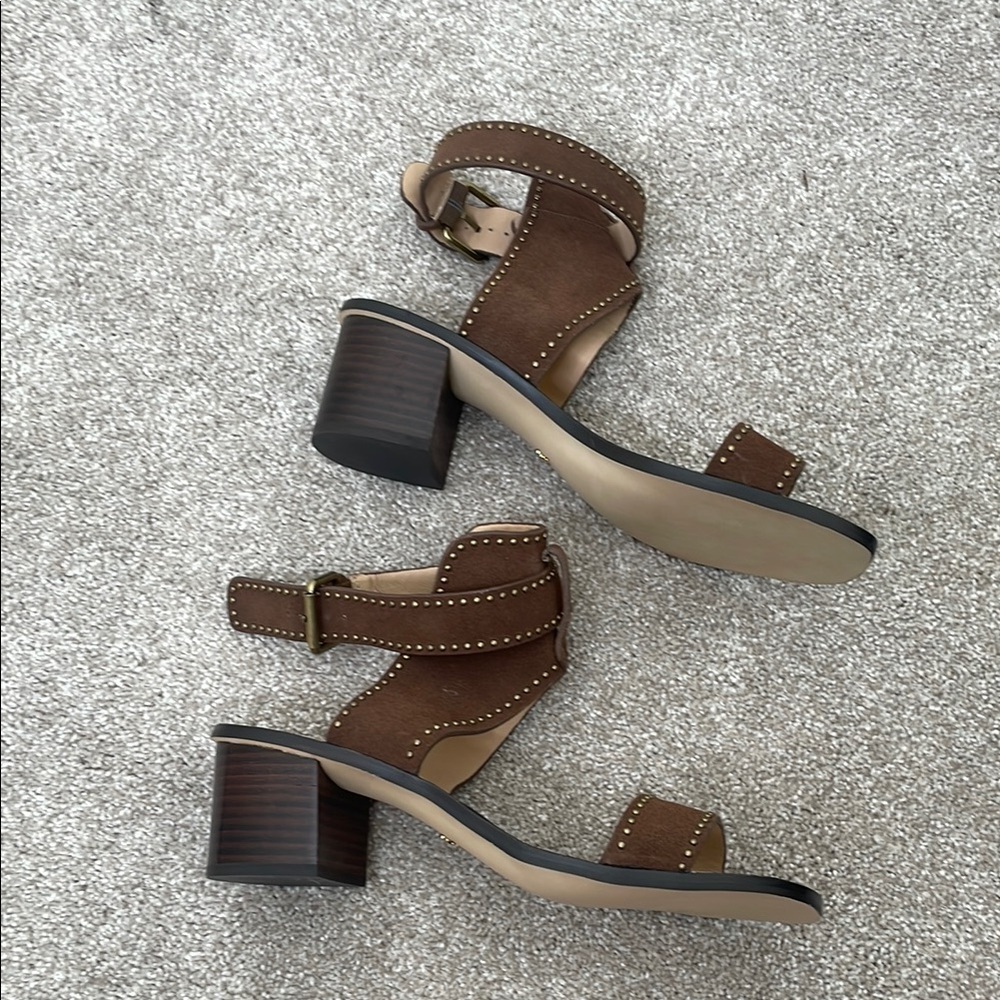 Banana Republic Daze Suede Sandal - Picture 3 of 10